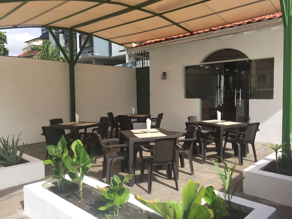 

Napoli - Rep. Dominicana, Caraibi - Hotel Santander SD