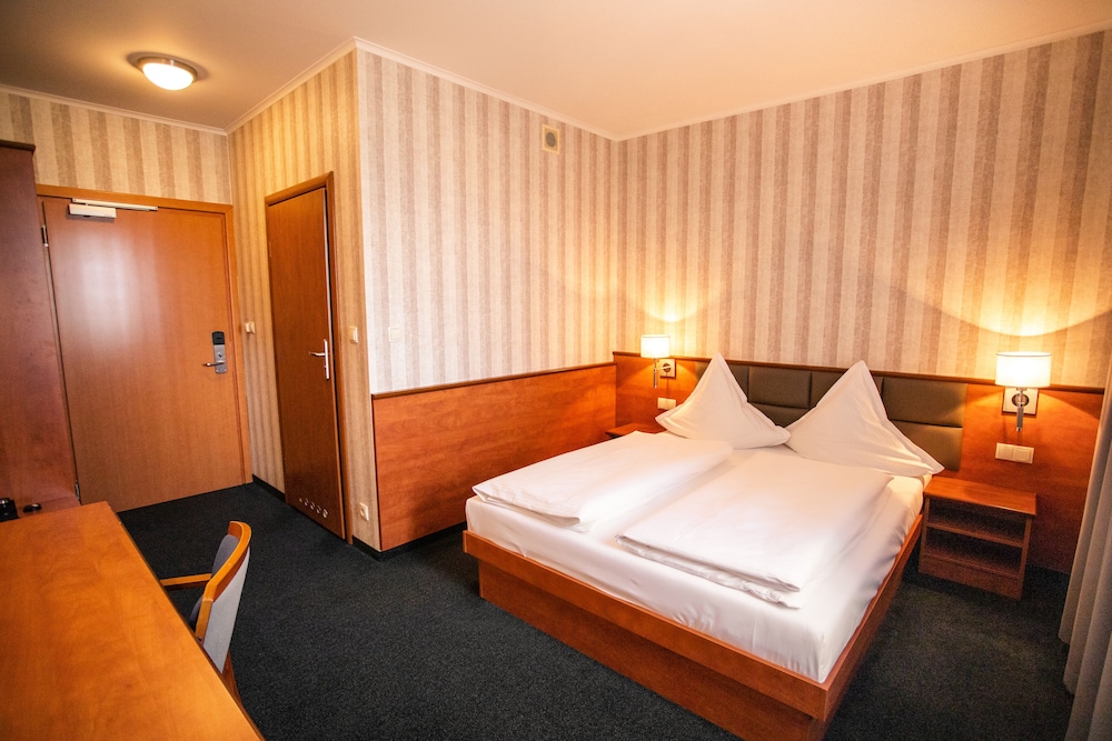 

Roma - Wroclaw - Premium Hotel Bacero Wrocław