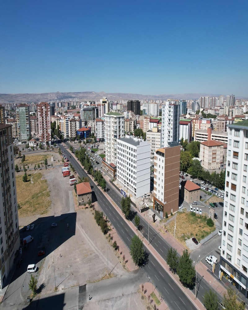 

Milano - Kayseri - Tower352
