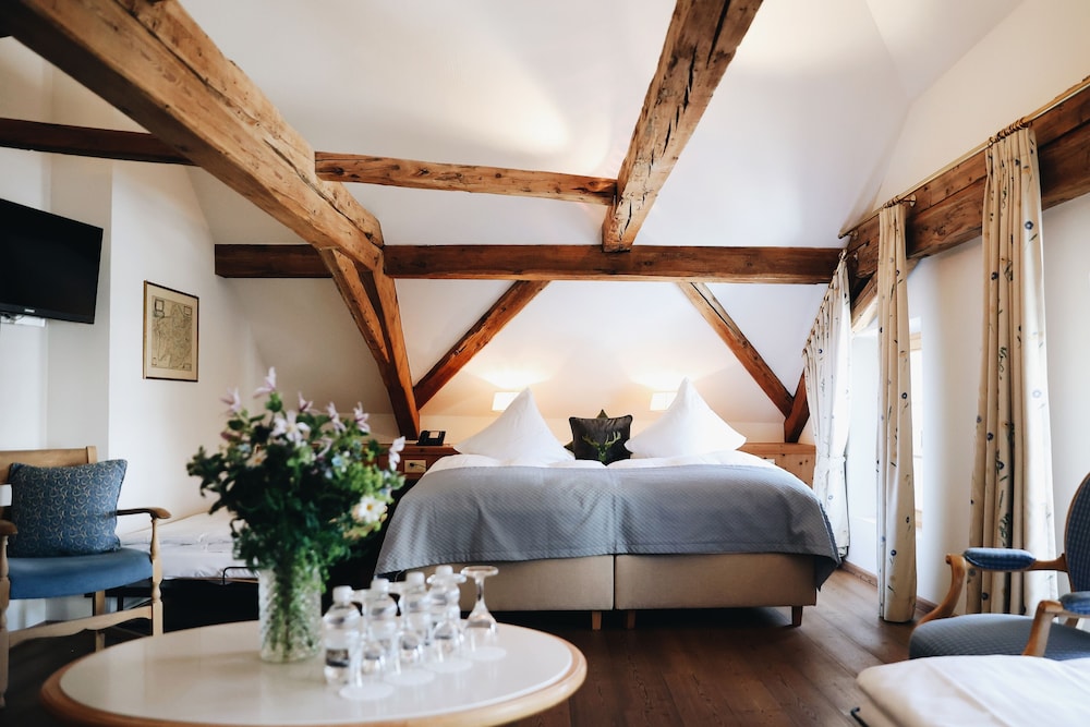

Bari - Bevers - Hotel Steinbock Pontresina