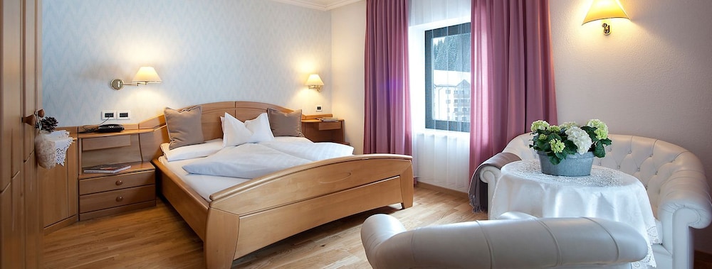 

Milano - San Ciascian - Hotel Italia
