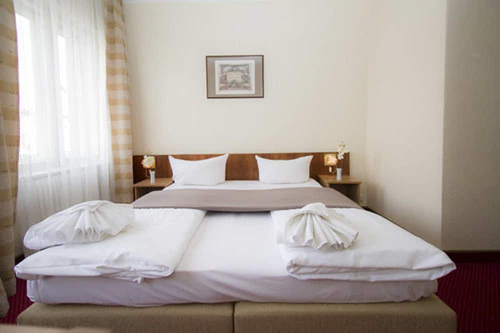 

Catania - Berlino - Hotel Spreewitz am Kurfürstendamm