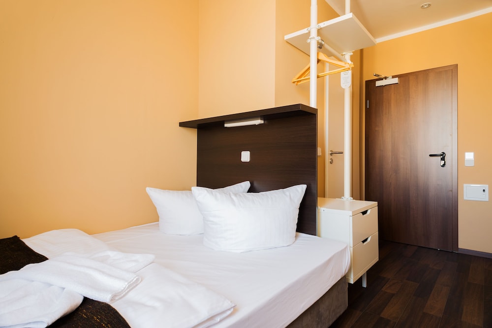 

Roma - Spandau - Apple City Hotel