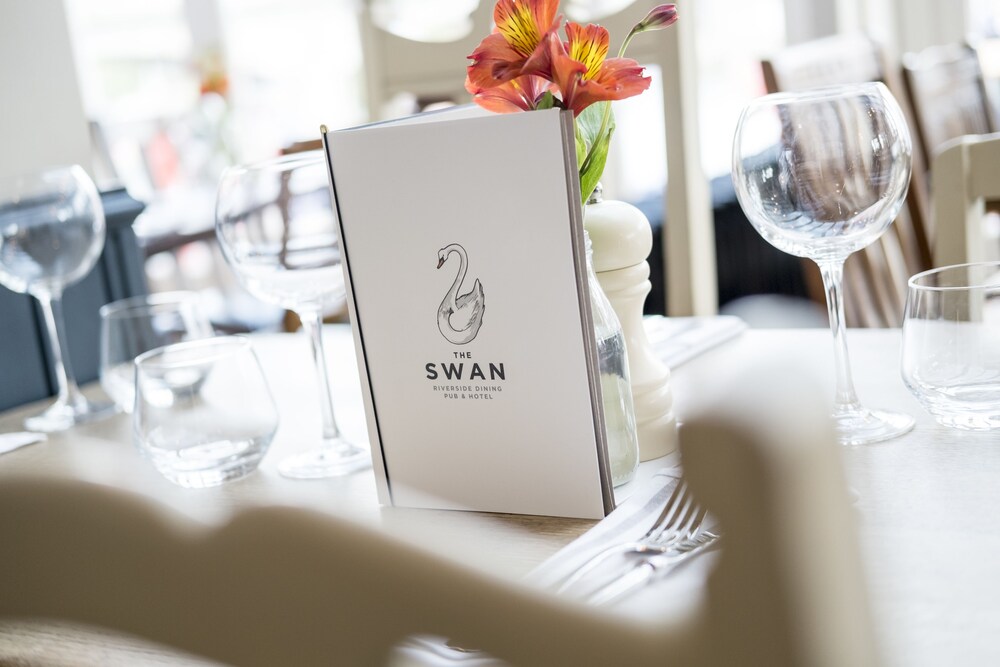 

Venezia - Englefield Green - The Swan Hotel