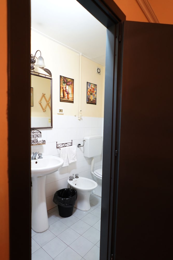 

Bologna - Catania - Hotel Etnea 316