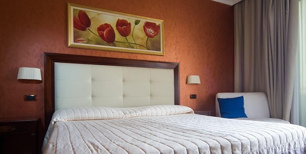 

Bologna - Noto Marina - Hotel Flora