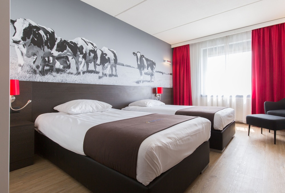 

Napoli - Huizen - Bastion Hotel Almere
