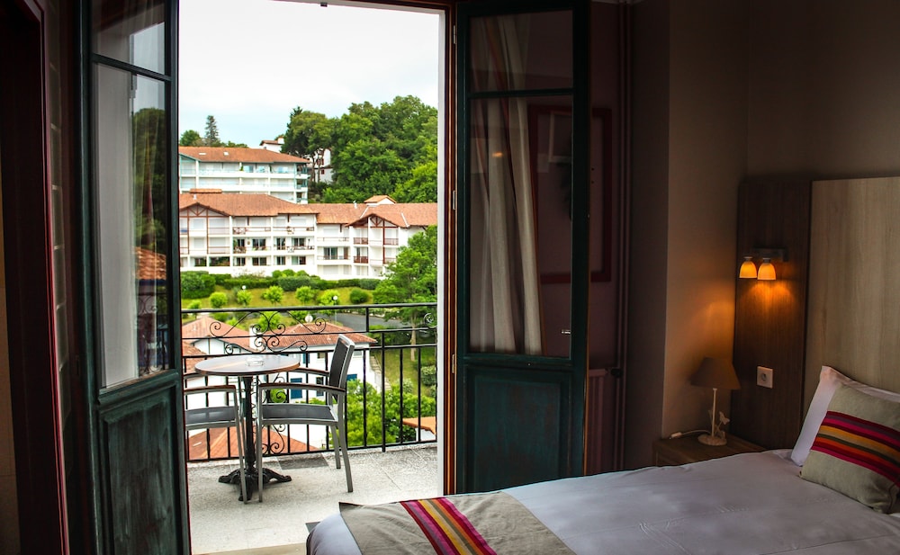 

Bologna - Saint-Jean-de-Luz - Hotel Agur Deneri