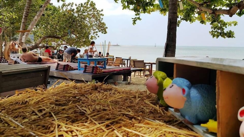 

Milano - Taling Ngam Beach - Koh Samui - Think & Retro Cafe Lipa Noi Samui