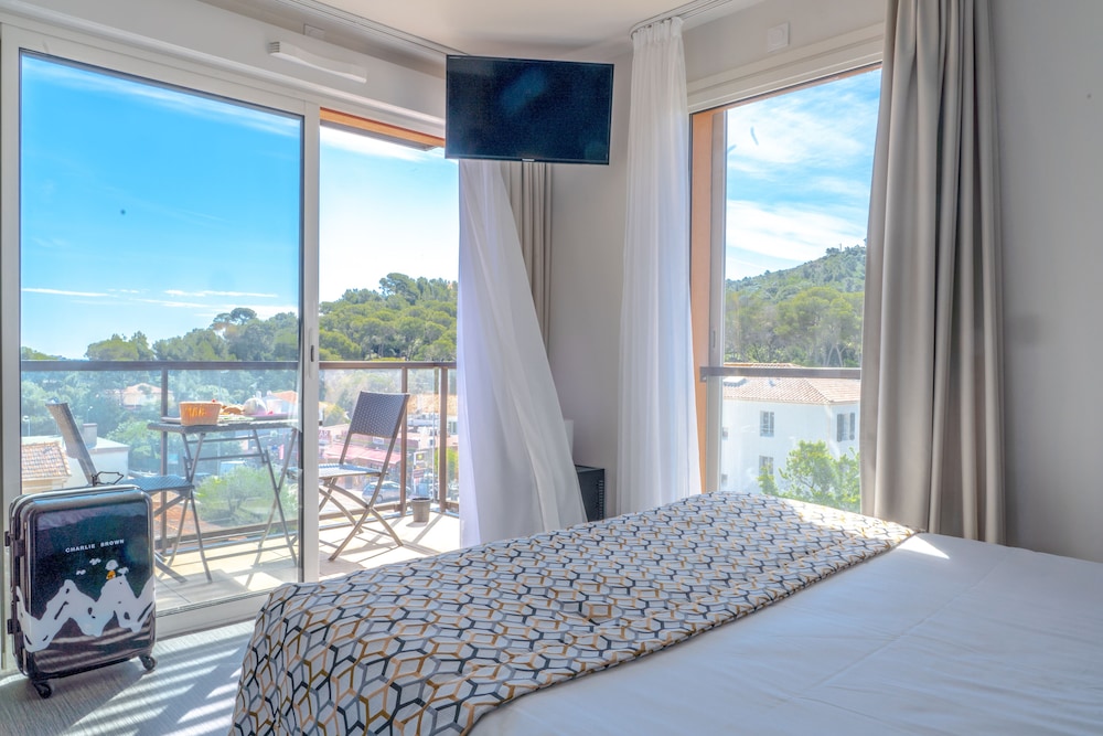 

Bari - Saint-Raphaël, Provence-Alpes-Côte d'Azur - Hotel Le Virevent