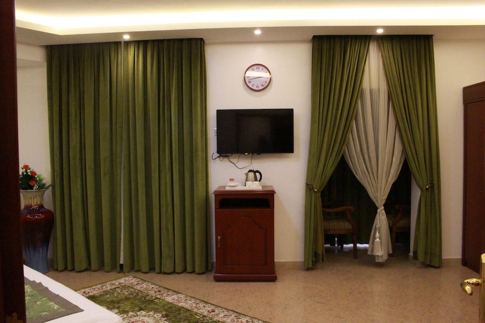 

Milano - Nizwa - Al Diyar Hotel