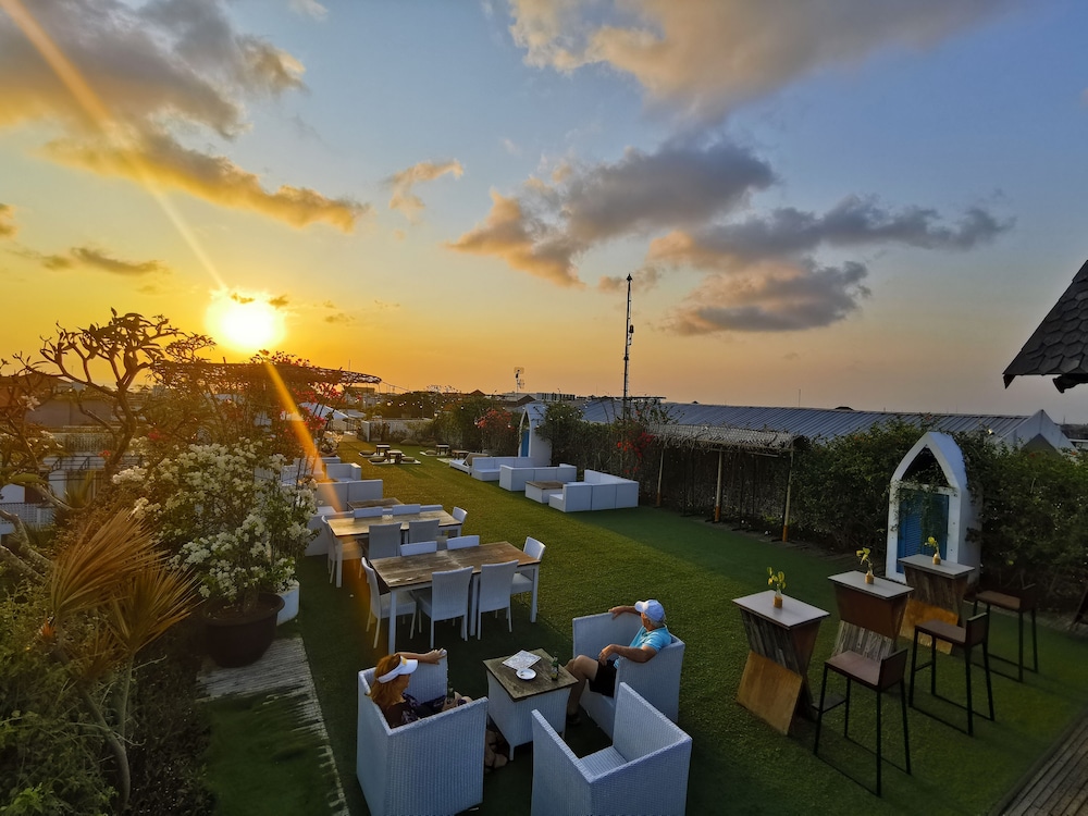 

Milano - Seminyak - Bali - The Akmani Legian