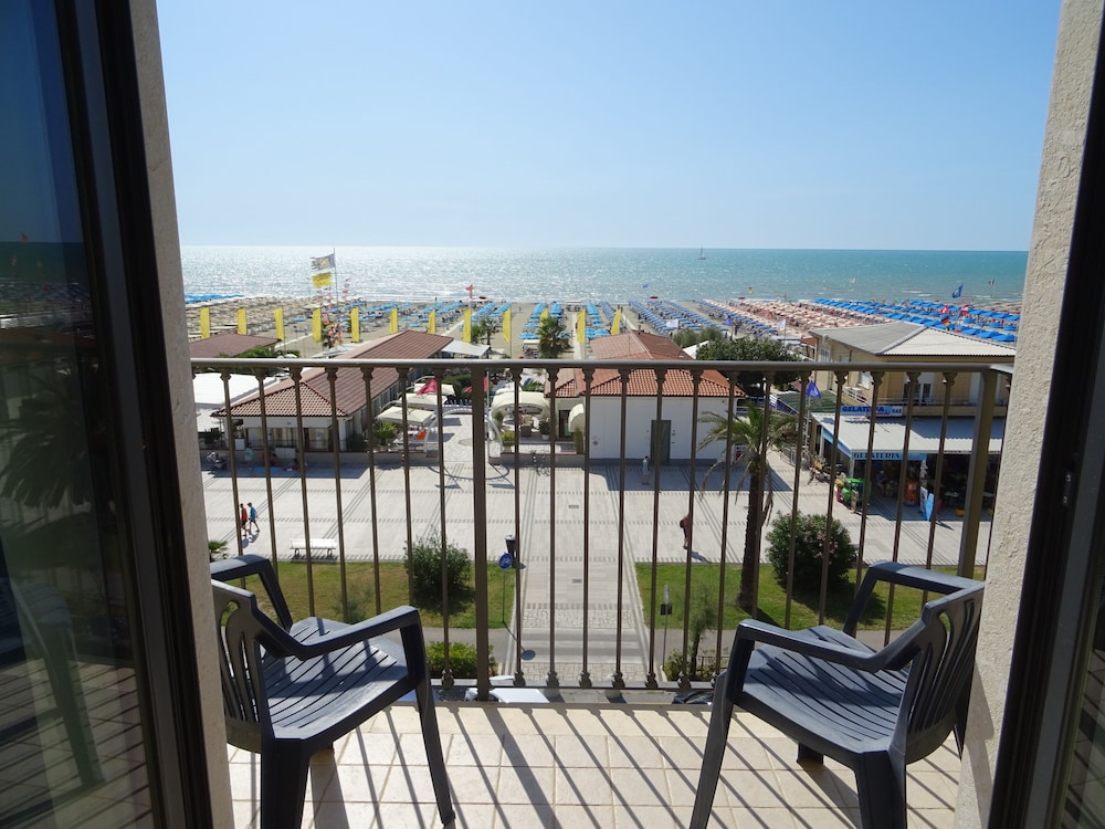 

Brindisi - Viareggio - Dependance dell'Hotel Sole e Mare
