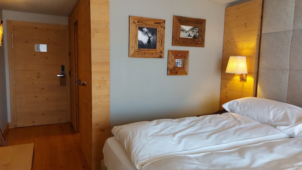 

Milano - Grimentz - Chandolin Boutique Hotel