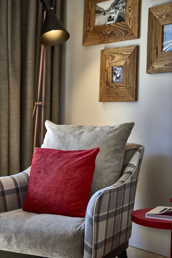 

Bari - Grimentz - Chandolin Boutique Hotel