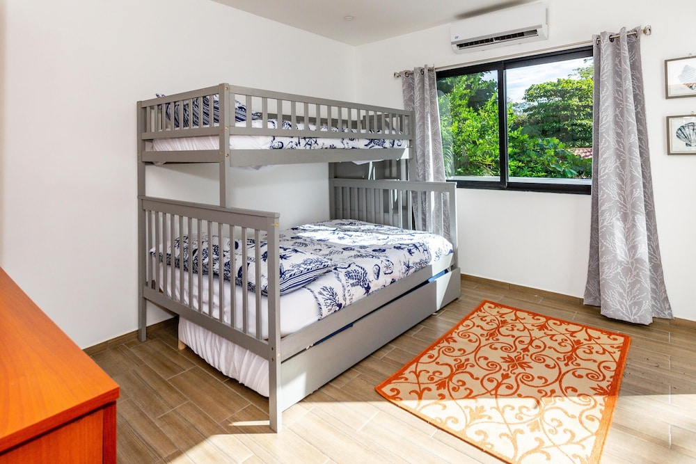 

Bari - Playa Conchal - Brand-New 3-Bedroom with Pool Near Beach