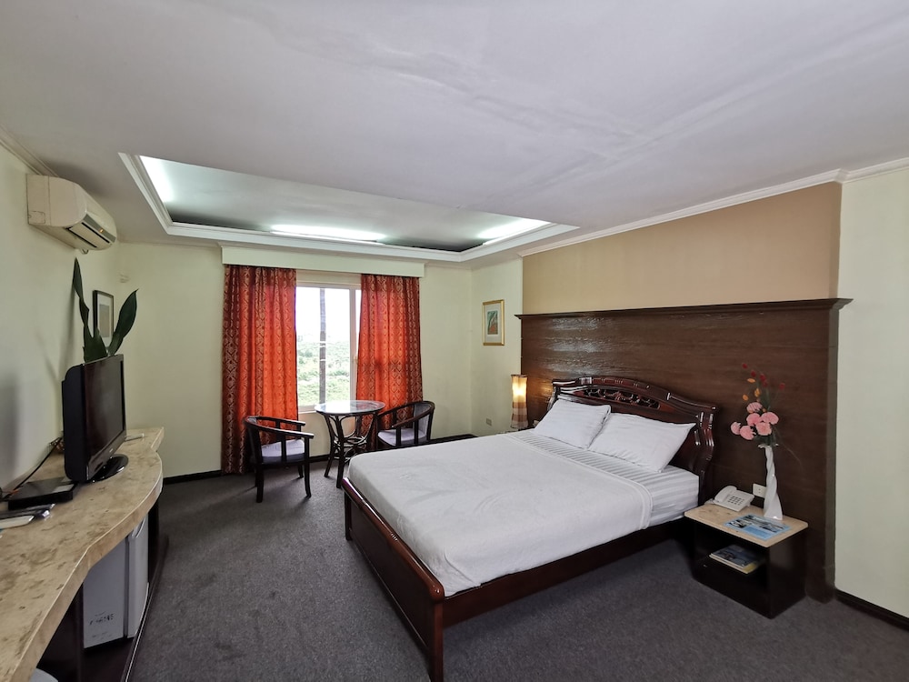 

Catania - Cebu City - Cebu Hilltop Hotel