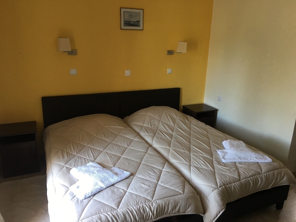 

Firenze - Moraḯtika - Pension Skala