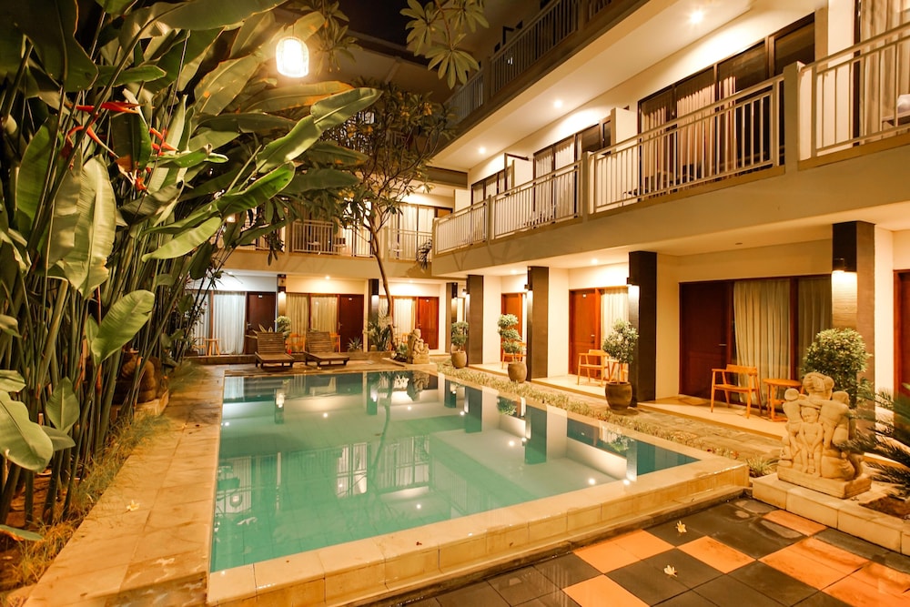 

Pisa - Kuta - Bali - The Kubu Hotel