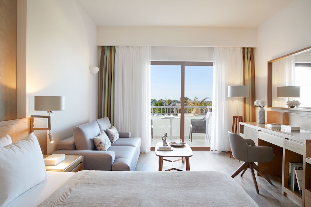 

Bologna - Rapanianá - Minoa Palace Resort