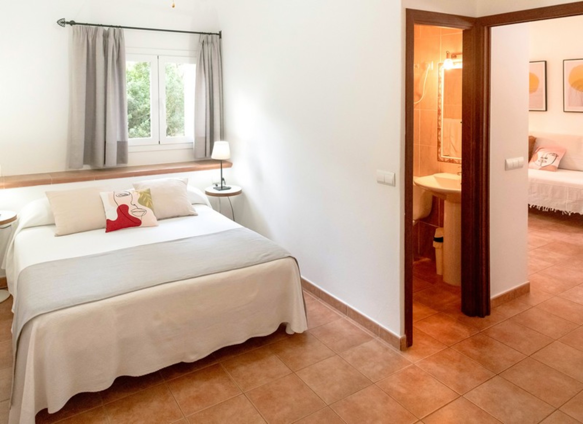 1 dormitorio apartamento con vista piscina