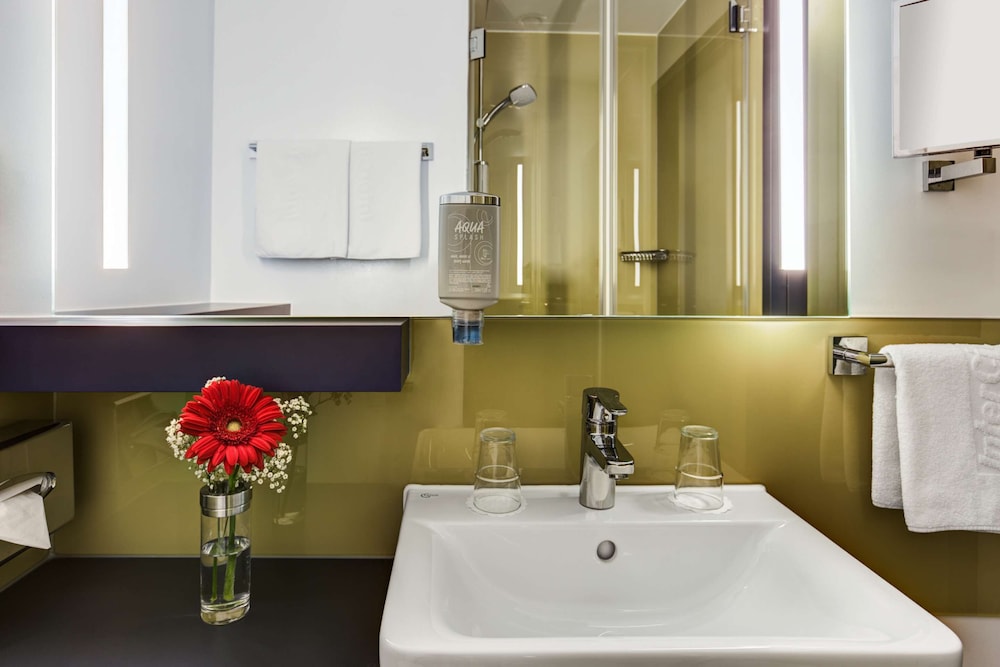 

Milano - Frankfurt-Main Airport - IntercityHotel Frankfurt Airport