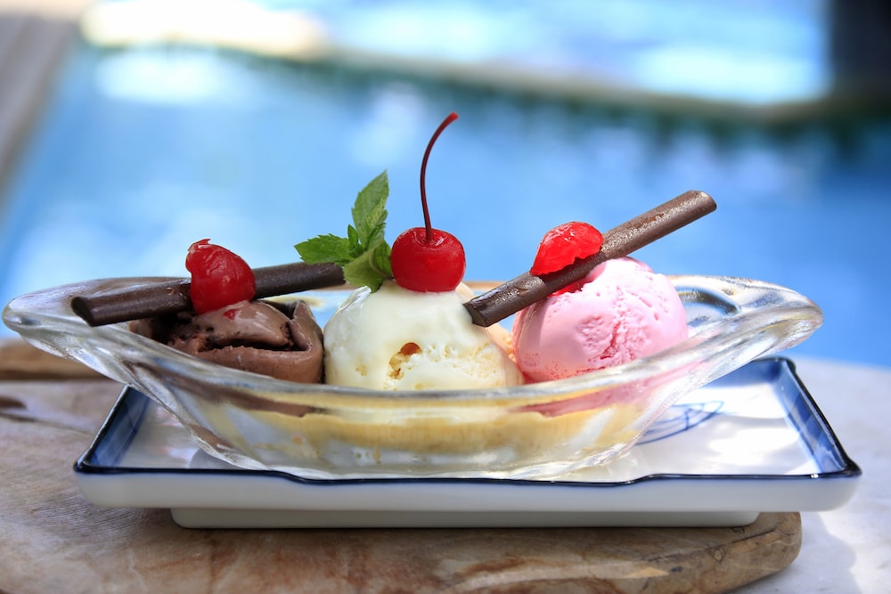 

Milano - Ketewel - The Cakra Hotel
