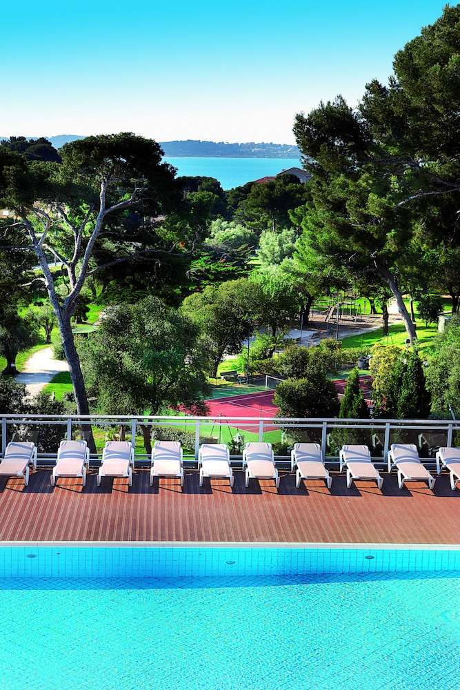 Verona - Hyeres - Hôtel Club la Font des Horts