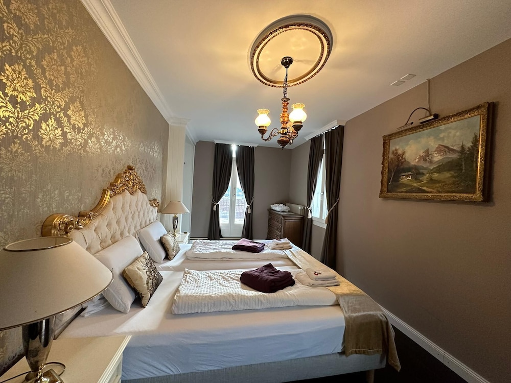 

Venezia - Frutigen - Historisches Hotel Bären