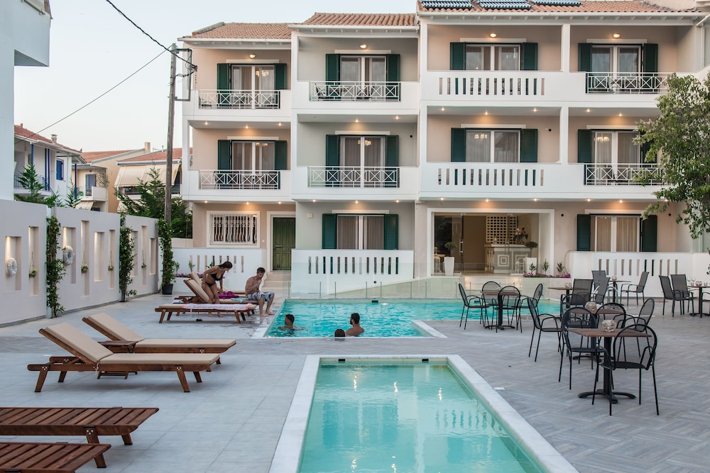 

Milano - Nikiana - Lefkadio Suites
