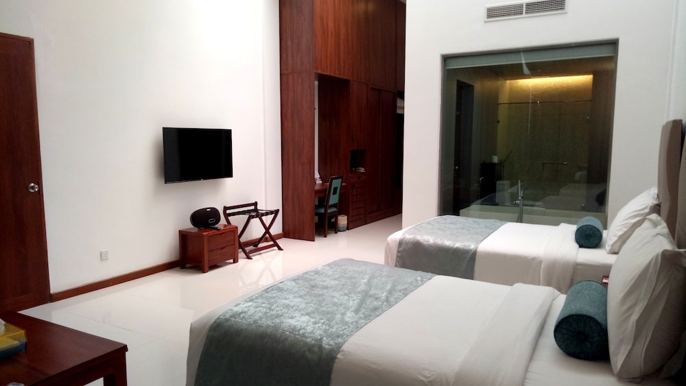 

Roma - Kalutara - Club Waskaduwa Beach Resort & Spa