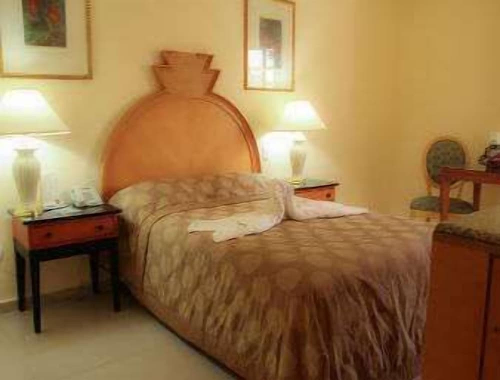 

Roma - El Café - Ramada By Wyndham Princess Santo Domingo