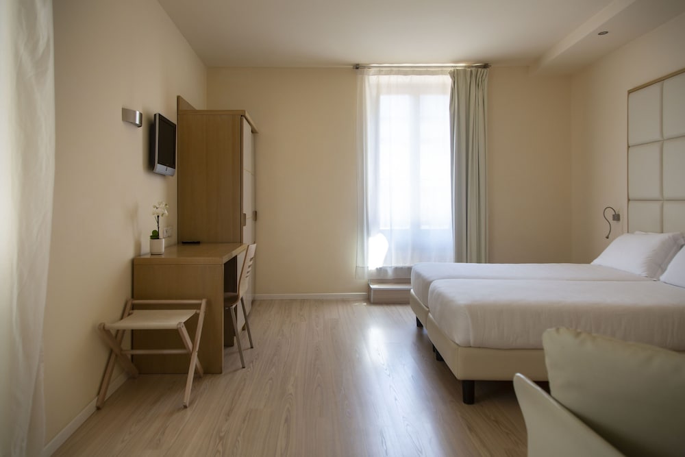 

Milano - Limone sul Garda - Hotel Antico Borgo