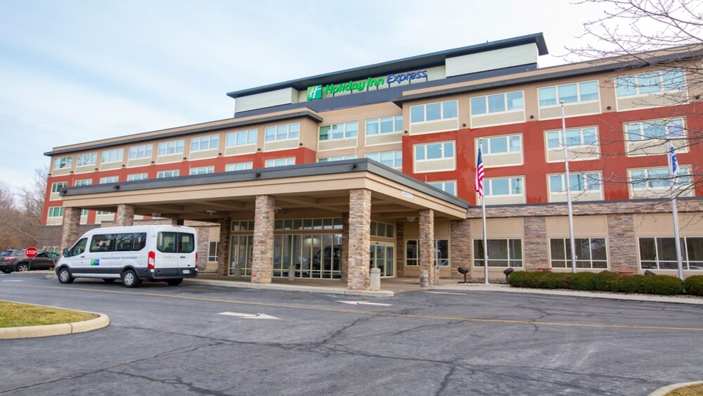 Columbus (OH) - Holiday Inn Express COLUMBUS AIRPORT – EASTON by IHG