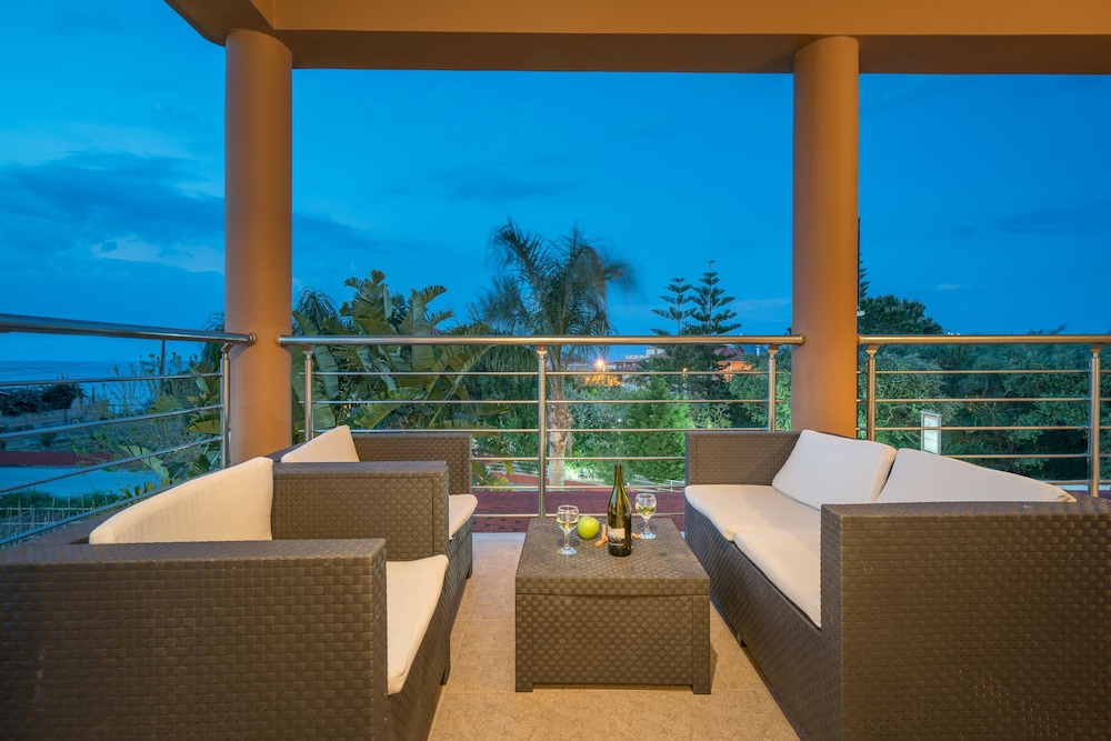 

Torino - Isola di Zante, Isole Greche - Armonia Boutique Hotel