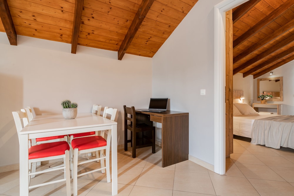 

Bologna - Alikanas - Armonia Boutique Hotel