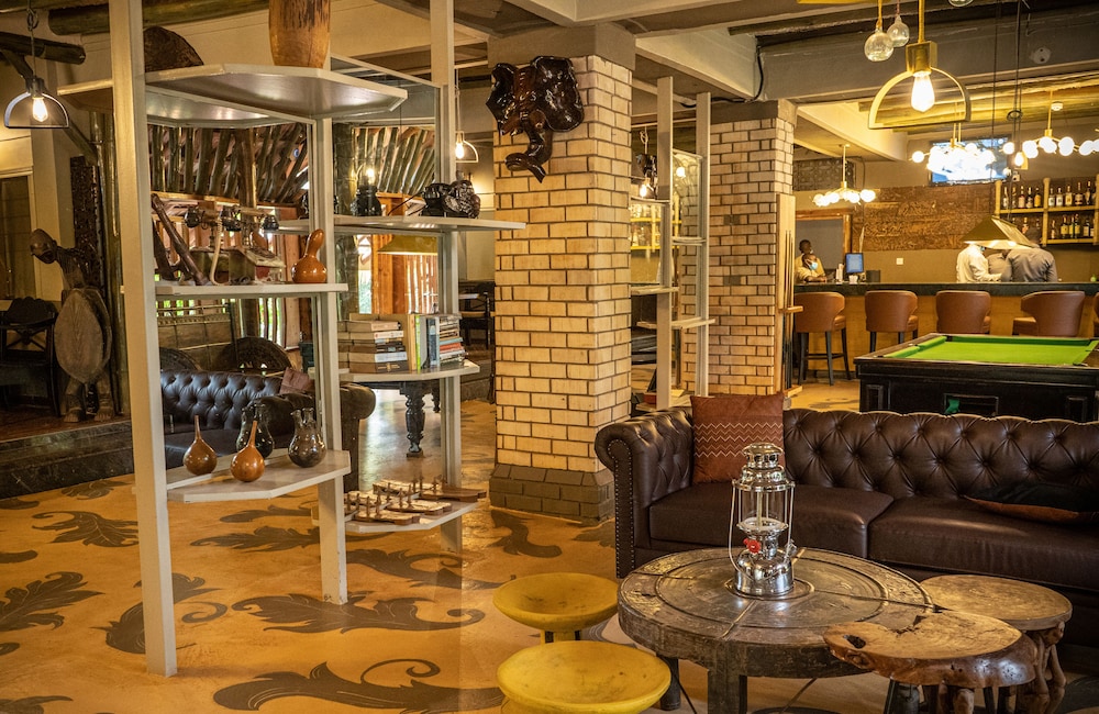 

Milano - Kampala - Forest Cottages