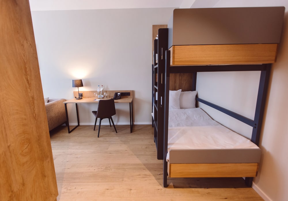 

Milano - Foresta Nera, Germania - Hotel Libertas elements pure