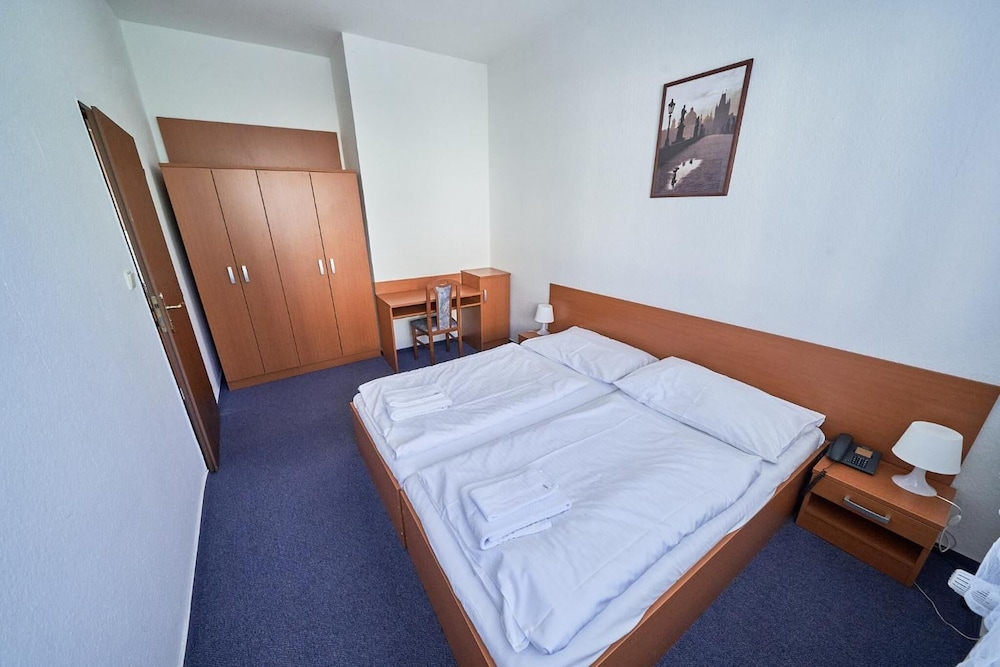 

Catania - Praga - Hotel Astra