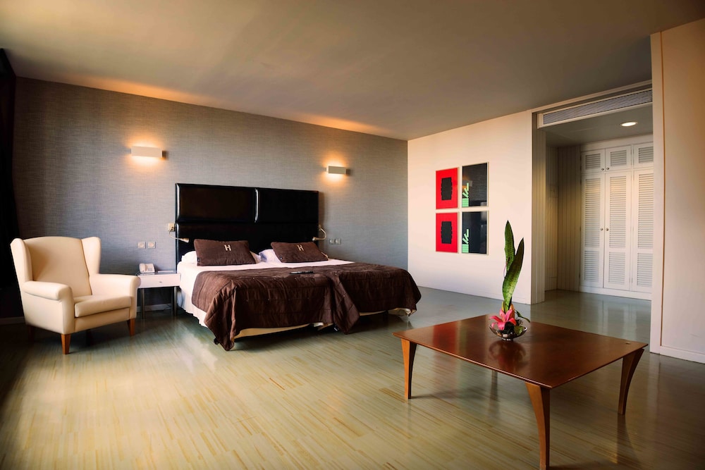 

Roma - San Andrés de Tenerife - Hotel Escuela Santa Cruz