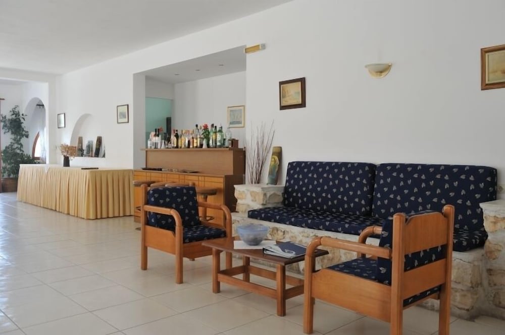 

Bologna - Naousa, Paros - Hotel Eri