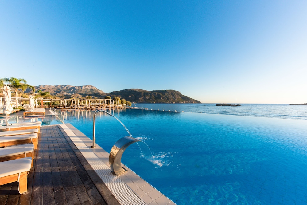 

Verona - Karpathos - Alimounda Mare Hotel