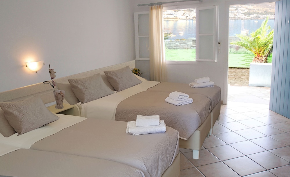 

Milano - Parikia - Paros Paradise Apartments