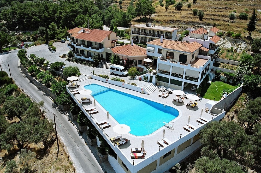 

Roma - Kokkari - Kalidon Panorama Hotel