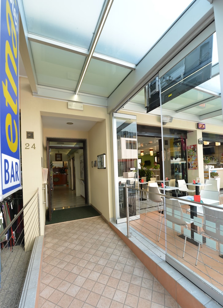 

Roma - Riviera Veneta e Lignano Sabbiadoro, Mare Italia - Hotel Etna