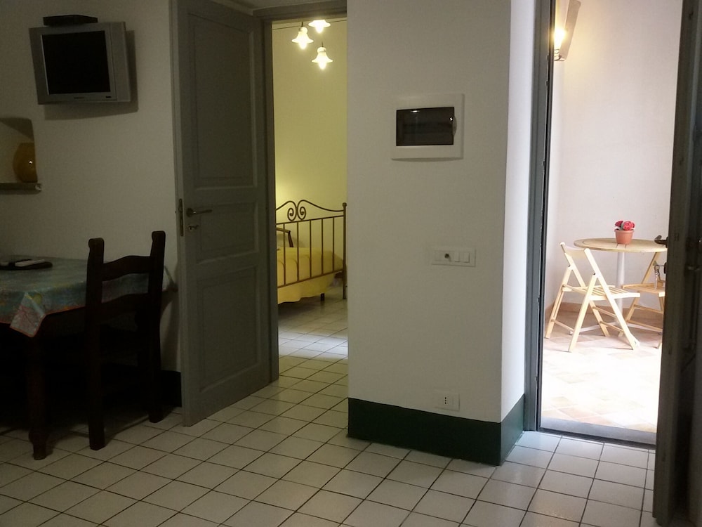 

Milano - Vulcano, Isole Eolie - Residence Acanto