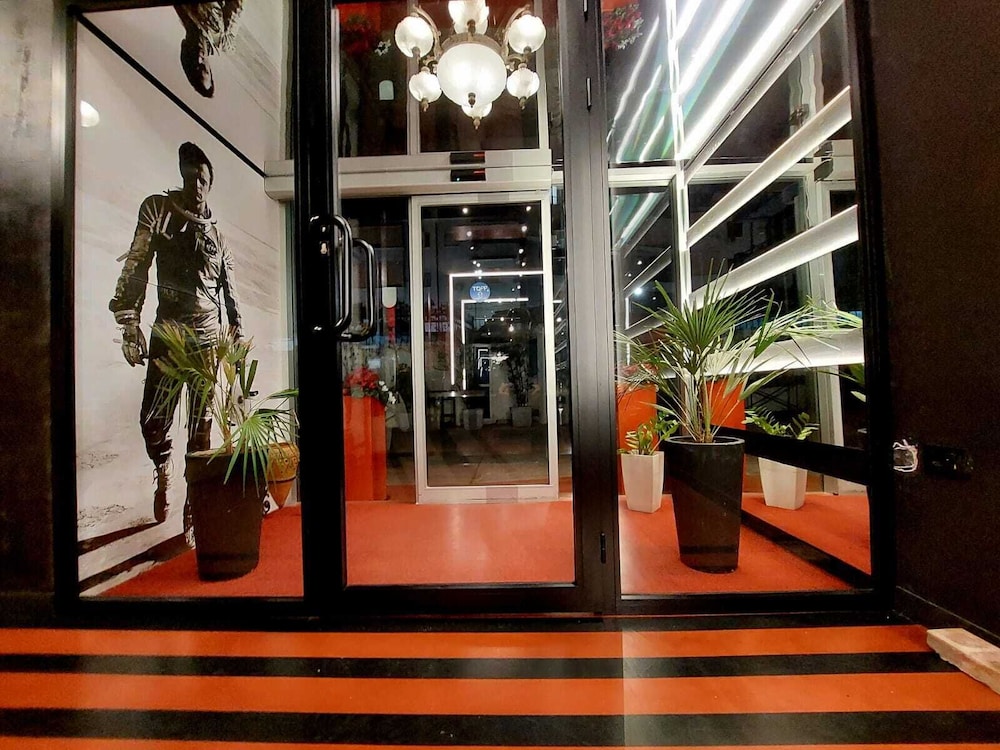 

Napoli - Tirana - Signature Idea Hotel