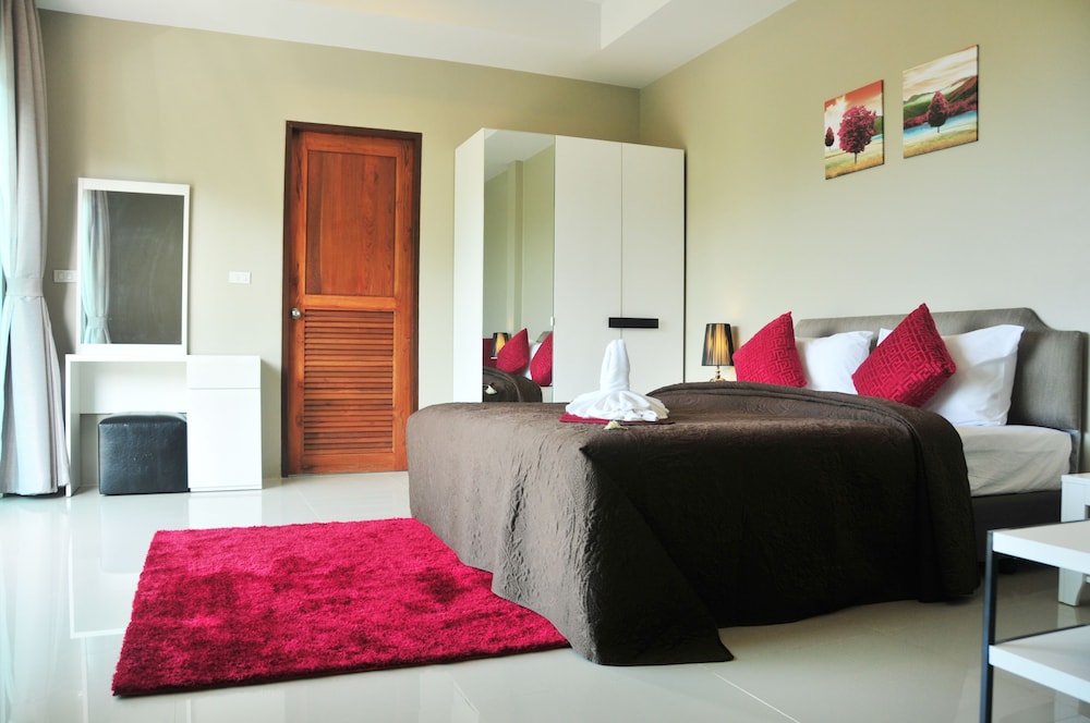 

Milano - Bang Tao Beach - Am Surin Place