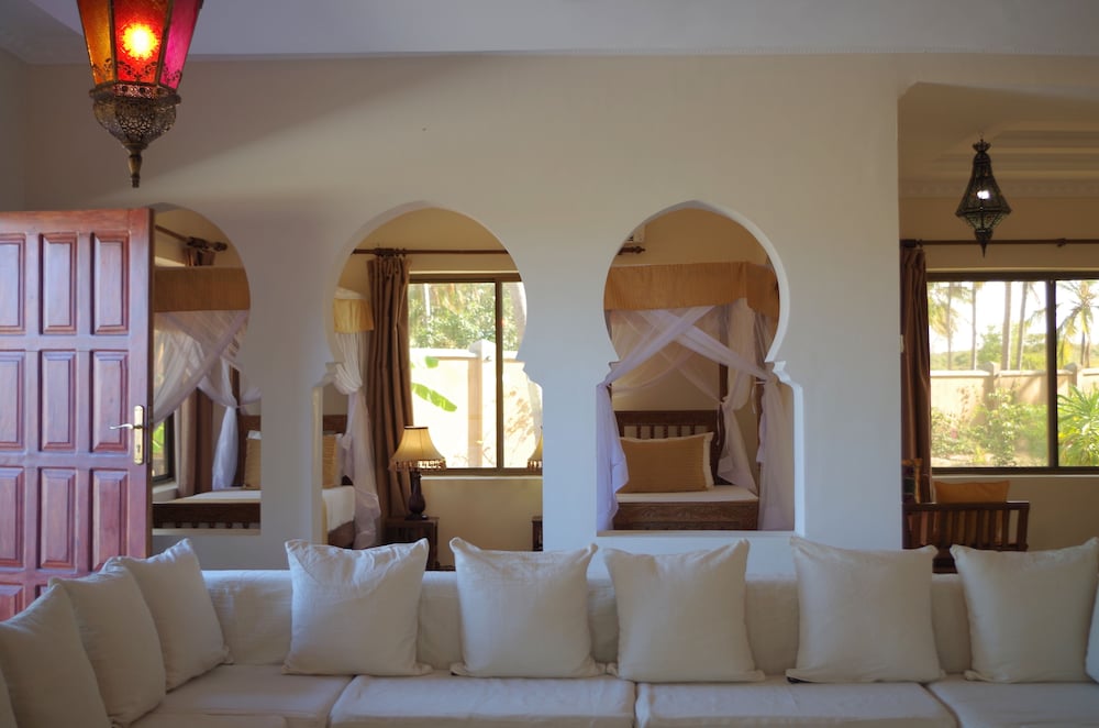 

Bologna - Dongwe - The Sands Beach Resort Zanzibar