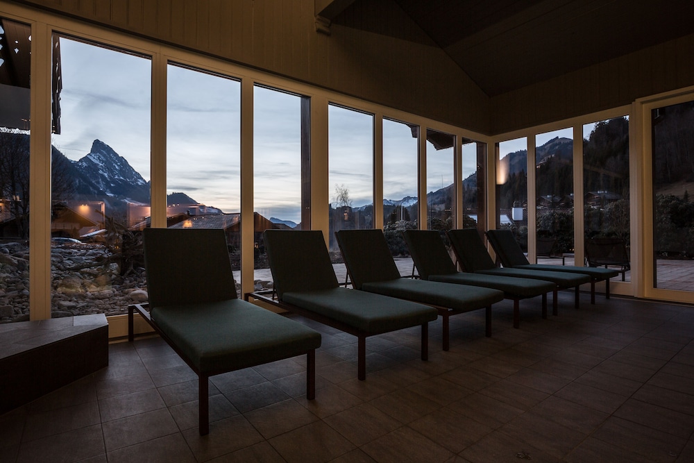 

Milano - Gstaad - HUUS Gstaad